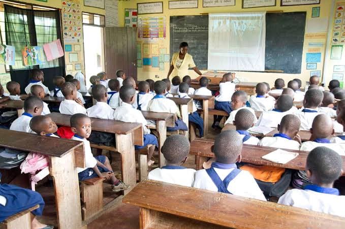 Students in a Tanzanian classroom